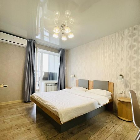 Apartment For Rent In The City Center Of Kharkiv K18 Elinaflats Exterior photo