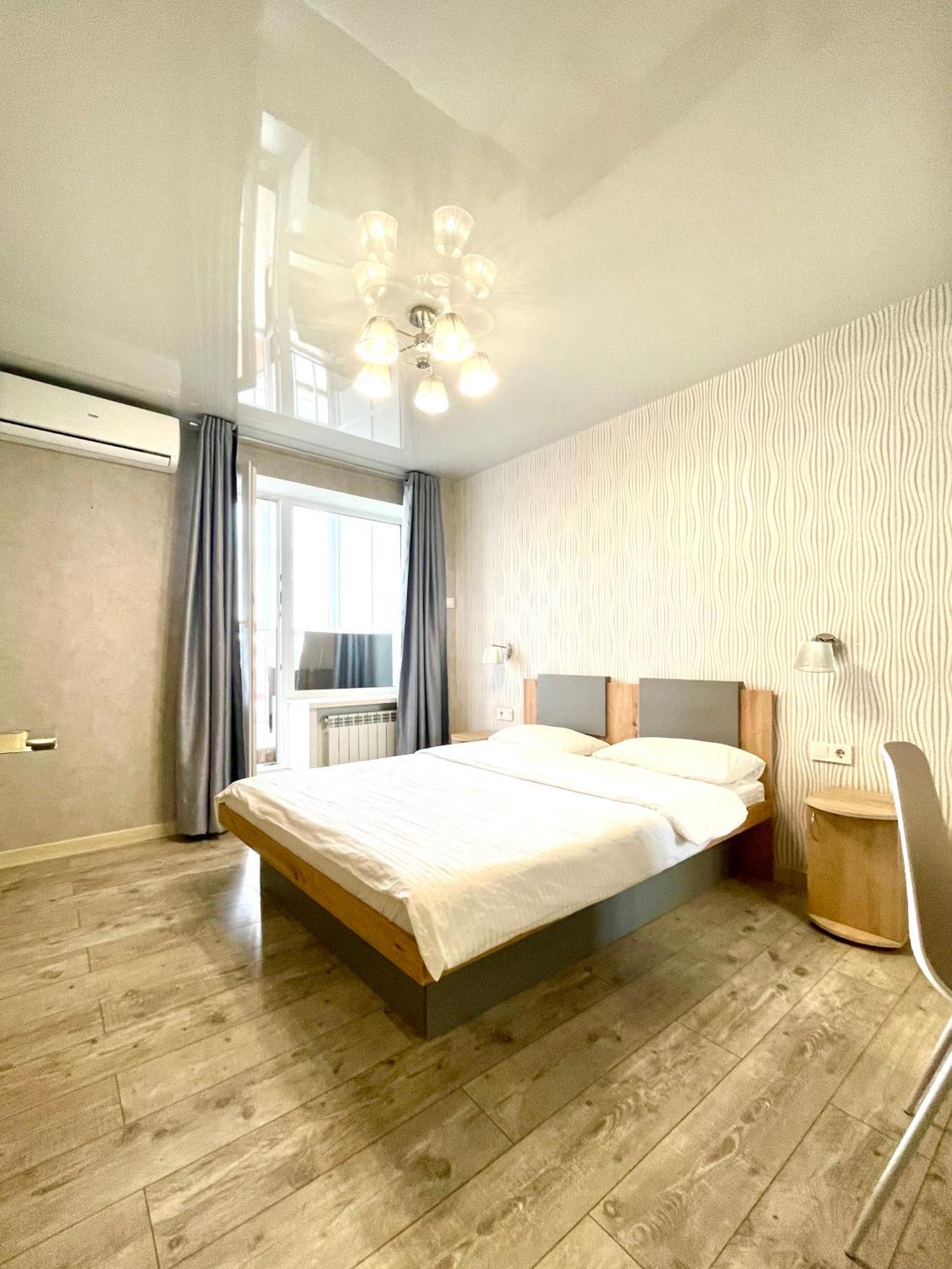 Apartment For Rent In The City Center Of Kharkiv K18 Elinaflats Exterior photo