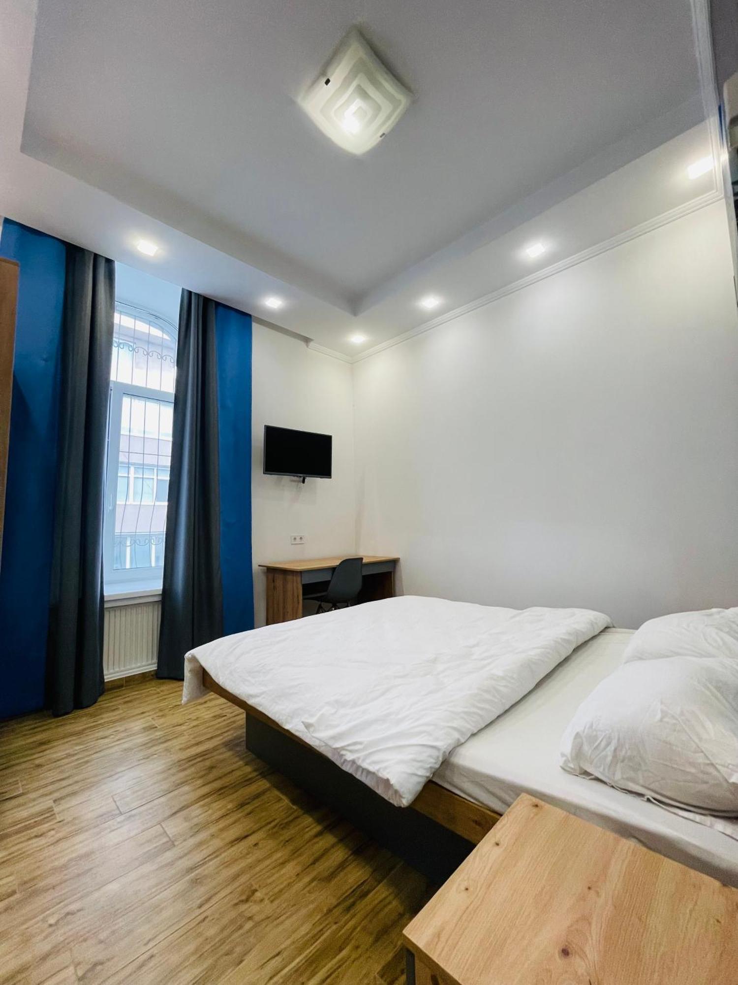 Apartment For Rent In The City Center Of Kharkiv K18 Elinaflats Exterior photo