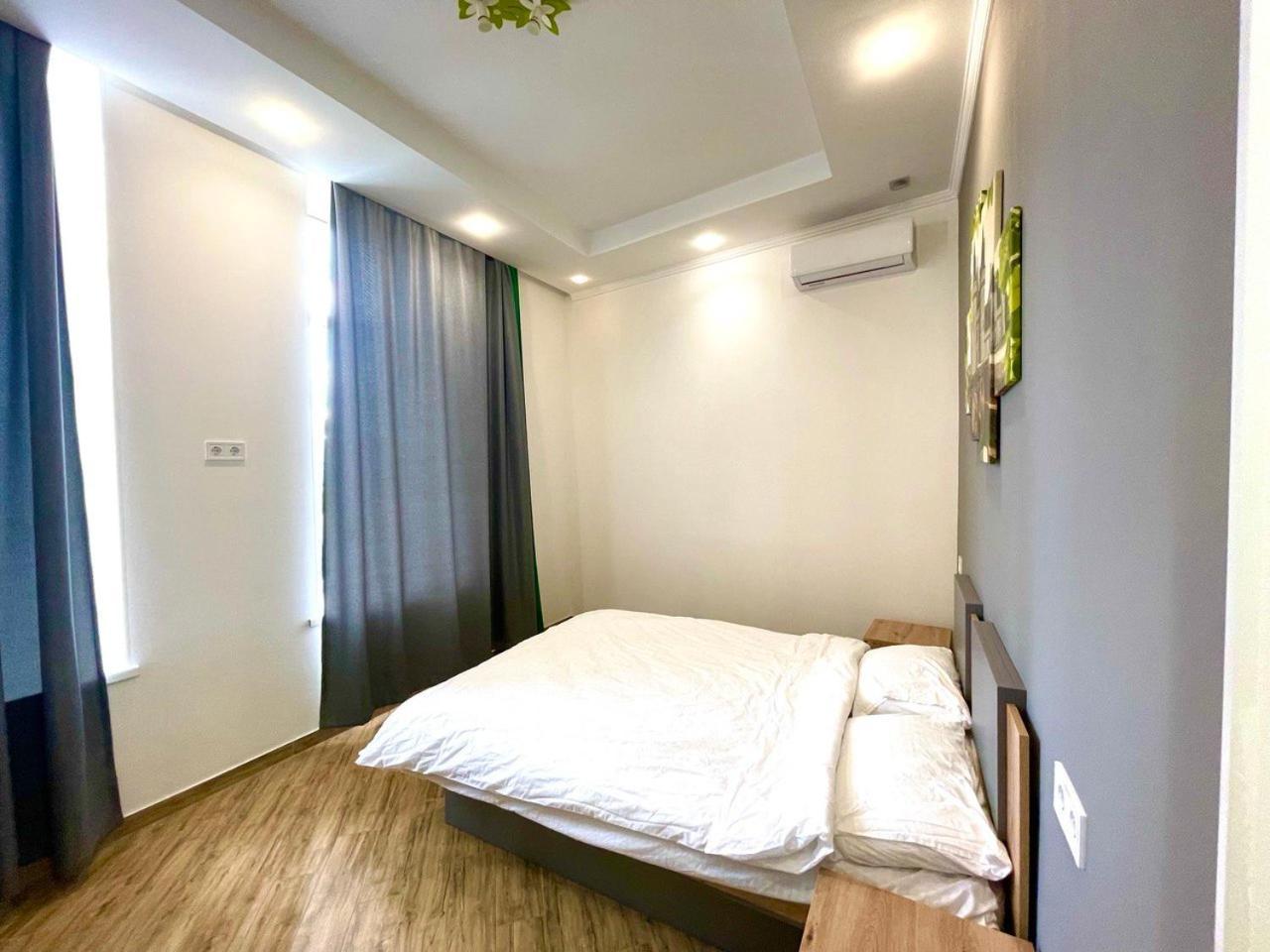 Apartment For Rent In The City Center Of Kharkiv K18 Elinaflats Exterior photo