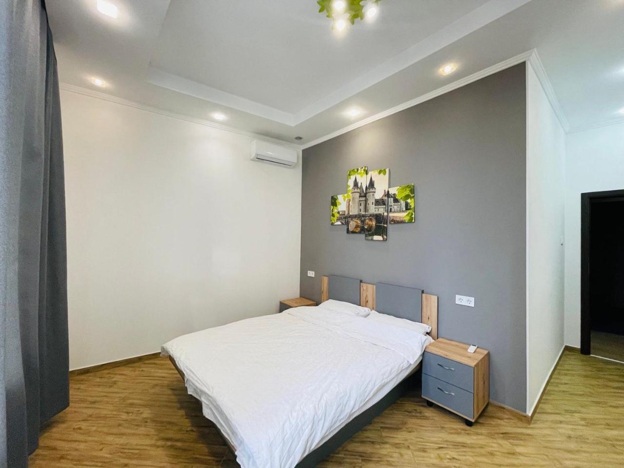 Apartment For Rent In The City Center Of Kharkiv K18 Elinaflats Exterior photo