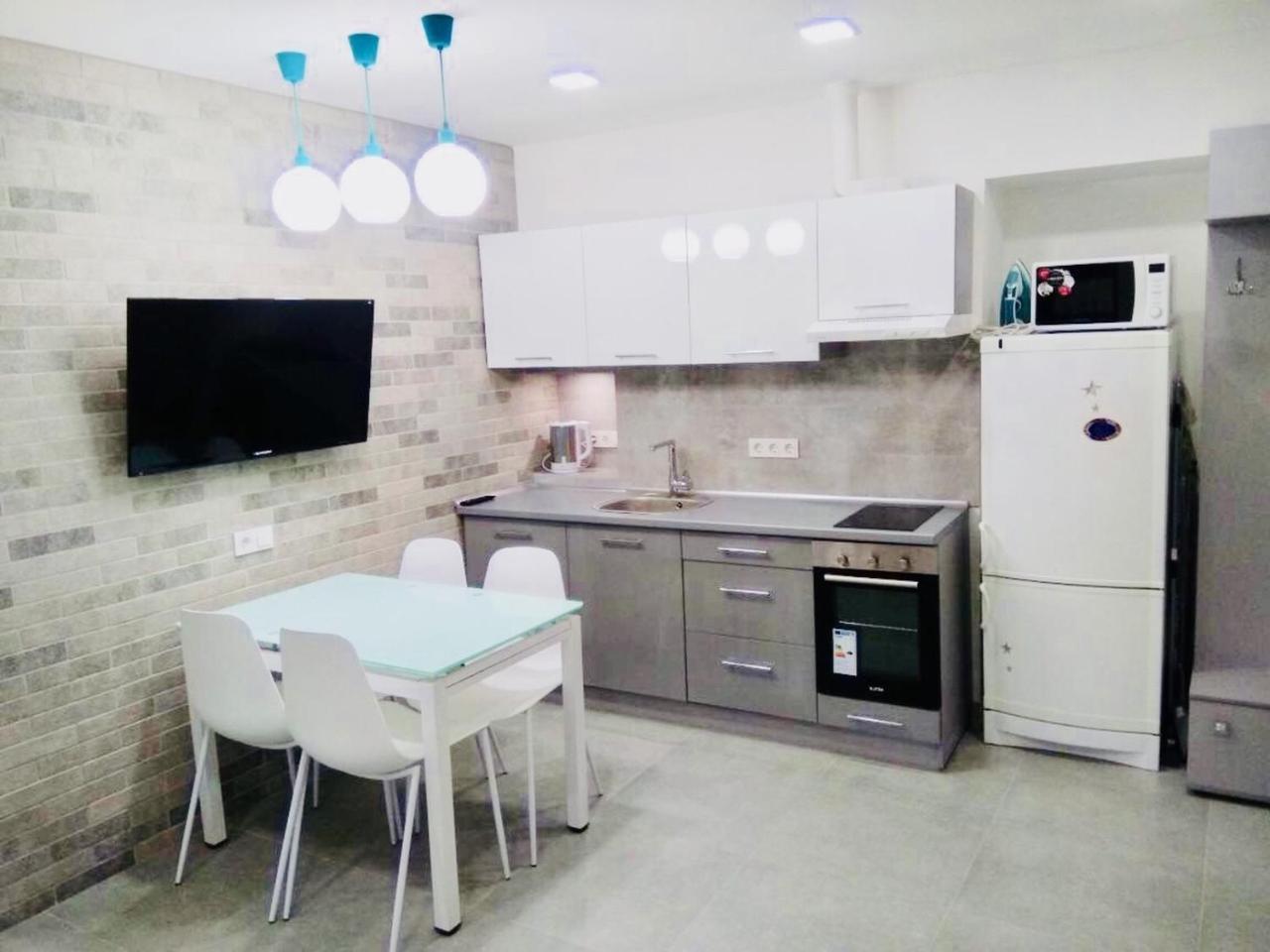 Apartment For Rent In The City Center Of Kharkiv K18 Elinaflats Exterior photo